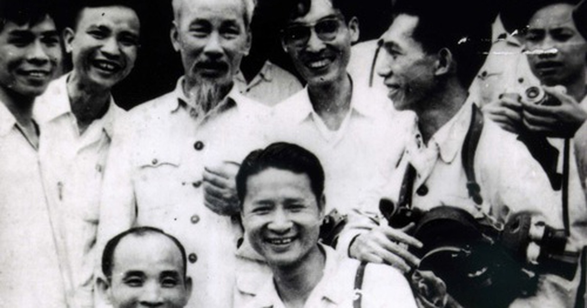 Thảo luận Đề cương về văn hóa Việt Nam để chấn hưng văn hóa