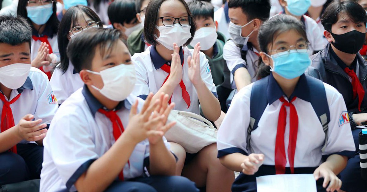 Vì sao nhà trường cần dạy lao động và trung thực cho học sinh?