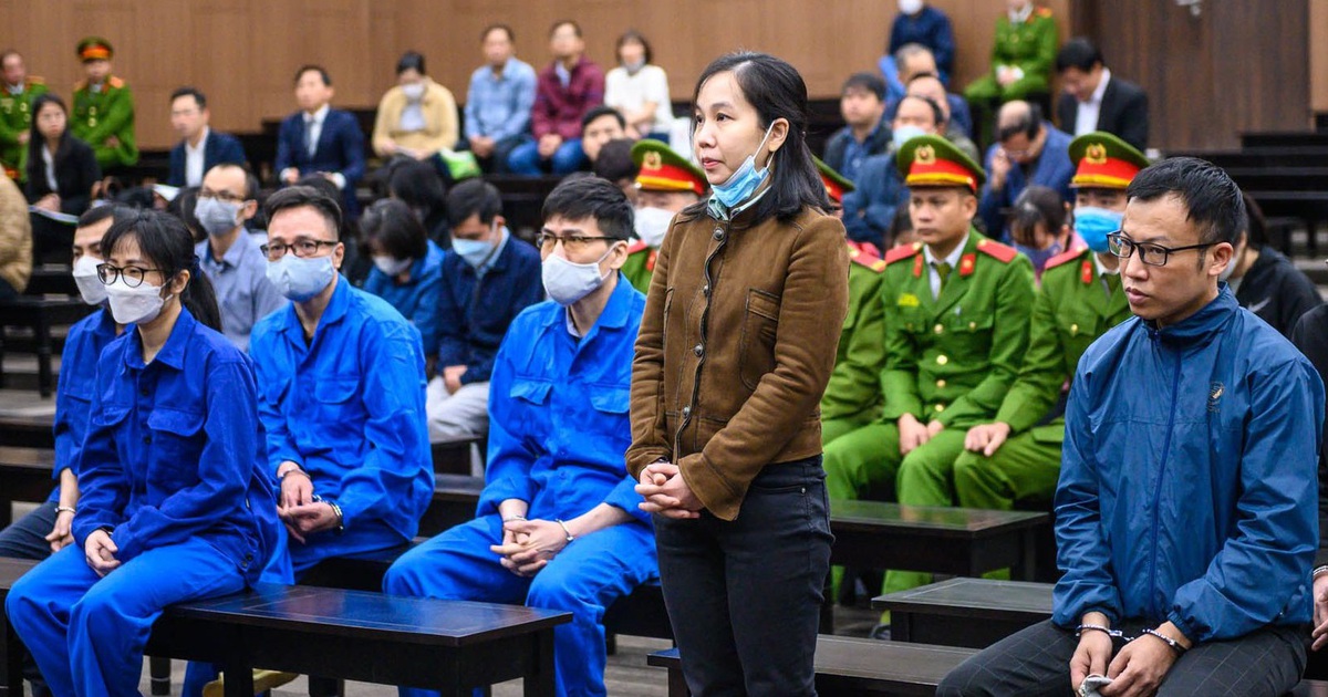 Lời khai của nhân viên ngân hàng trong vụ 'siêu lừa' chiếm đoạt 433 tỉ đồng