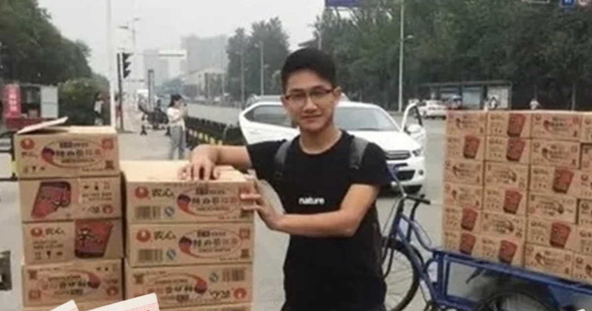 Nam sinh viên kiếm được 3,4 tỉ đồng nhờ việc bán những thứ này...