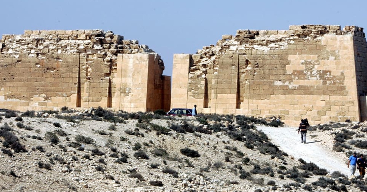 Phát hiện đường hầm có thể dẫn đến ngôi mộ của Nữ hoàng Cleopatra