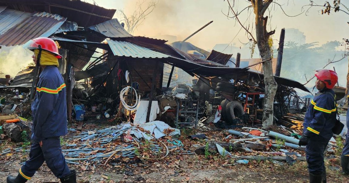 TP.HCM: Cháy nhà kho ở TP.Thủ Đức