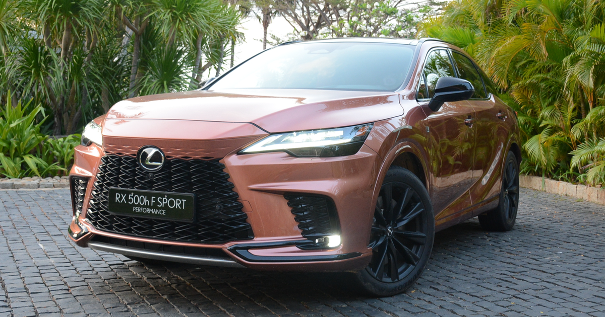 Cận cảnh Lexus RX 2023 bản 'xịn' nhất tại Việt Nam, giá 4,94 tỉ đồng