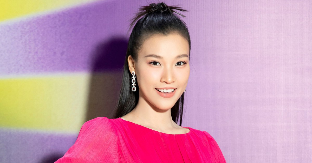 Á hậu Hoàng Oanh: Tôi đang không có nhu cầu yêu đương