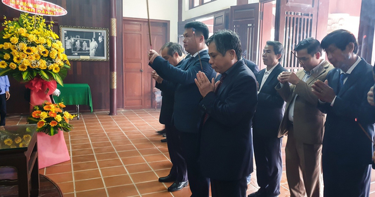 Sự kiện văn hóa tuần qua: Dâng hương kỷ niệm 117 năm ngày sinh cố Thủ tướng Phạm Văn Đồng