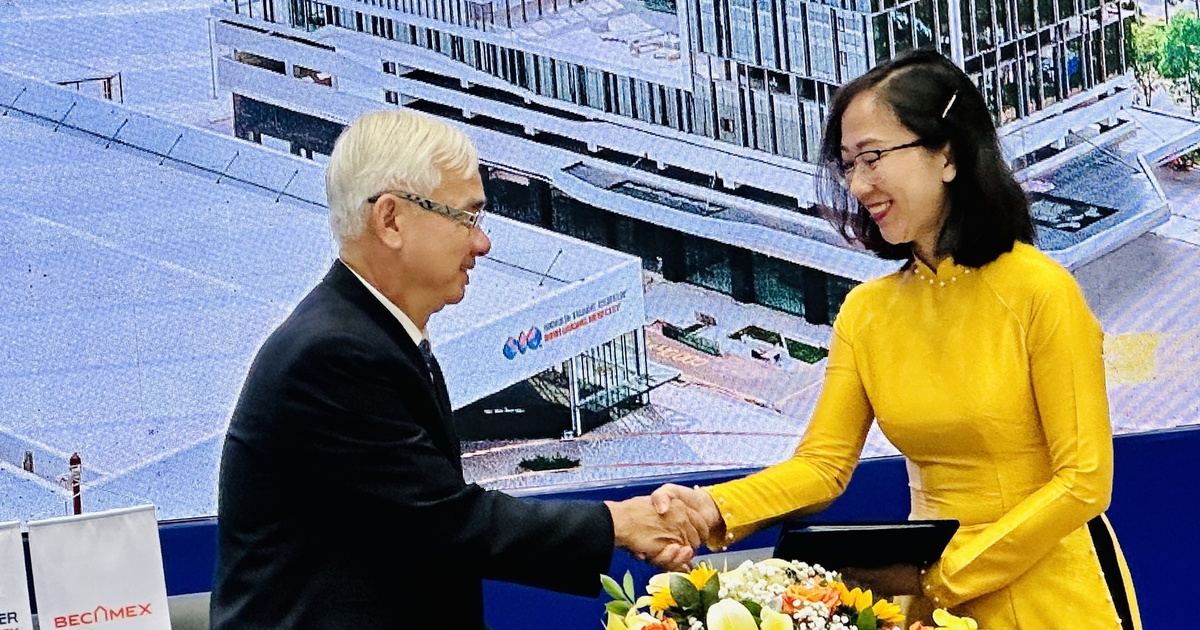 Phát triển trung tâm thương mại thành phố mới Bình Dương