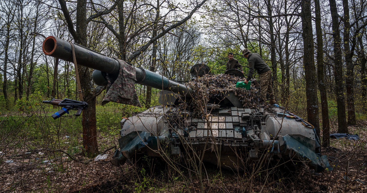 Chiến sự đến tối 30.4: Ukraine pháo kích sang Nga, Moscow đã mất hơn 21.000 quân?