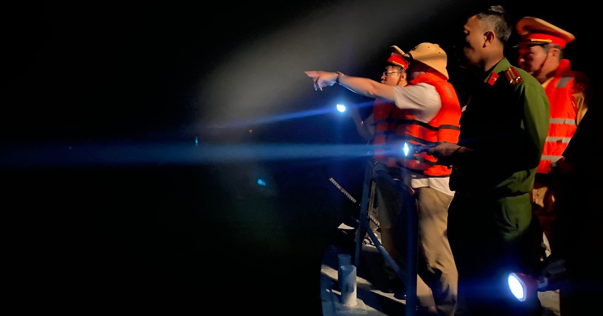 Vụ rơi máy bay trực thăng: Huy động 315 người, 34 phương tiện tìm kiếm nạn nhân