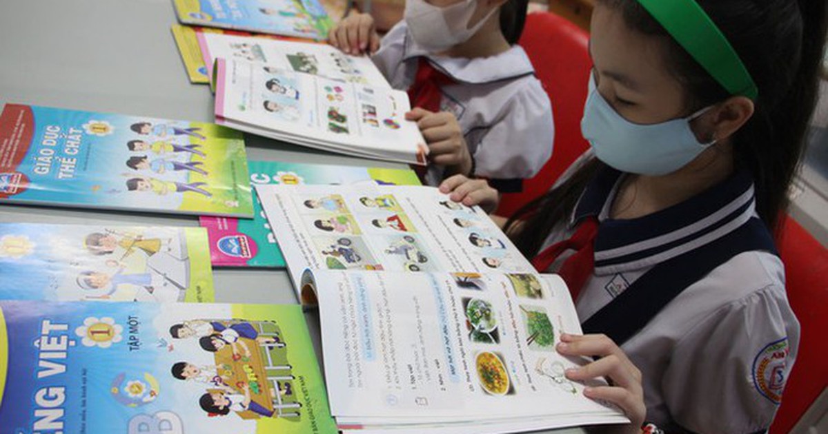 62% phụ huynh cho con học chữ trước khi vào lớp 1