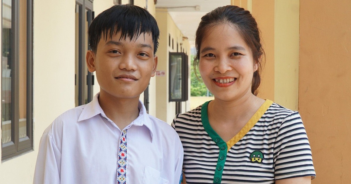 Chàng trai mang bệnh hiểm nghèo chinh phục học bổng hơn 1 tỉ đồng