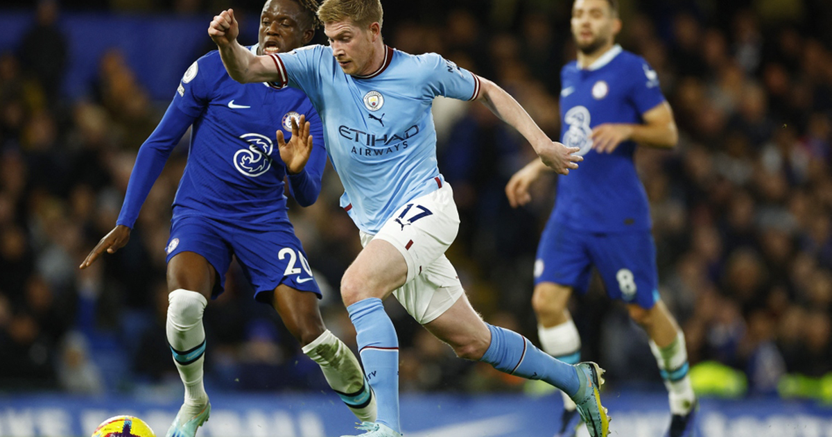 Chờ bầu không khí lễ hội tại Etihad