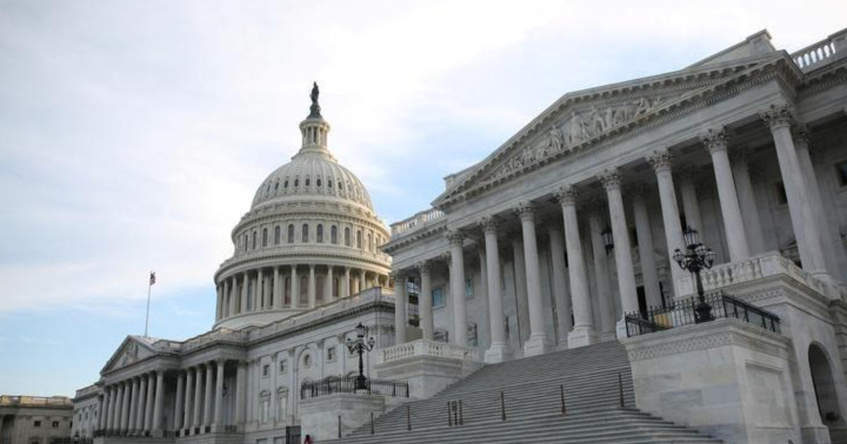 Fitch cảnh báo hạ xếp hạng tín nhiệm Mỹ do rủi ro vỡ nợ