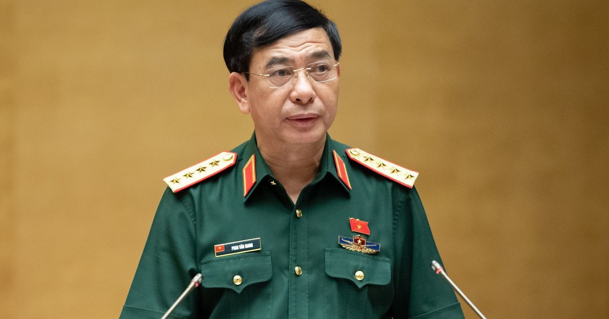 Bộ trưởng Quốc phòng: Quản lý người nước ngoài nơi liên quan khu quân sự chưa chặt