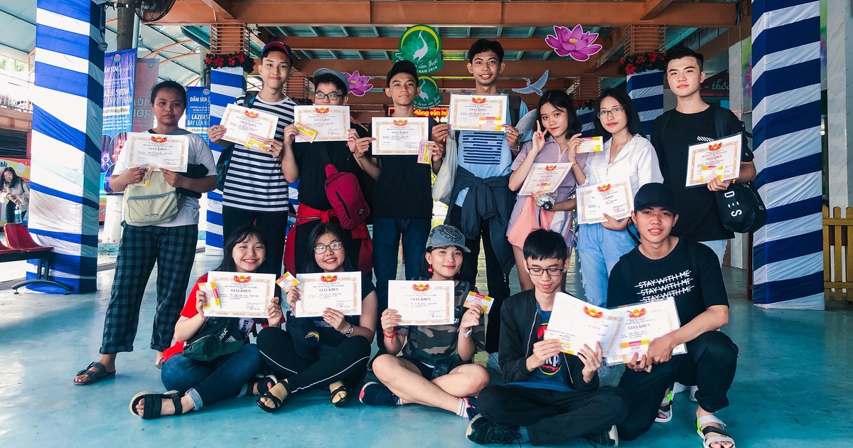 Đầm Sen miễn vé vào cổng cho học sinh giỏi, cháu ngoan Bác Hồ suốt 3 tháng hè