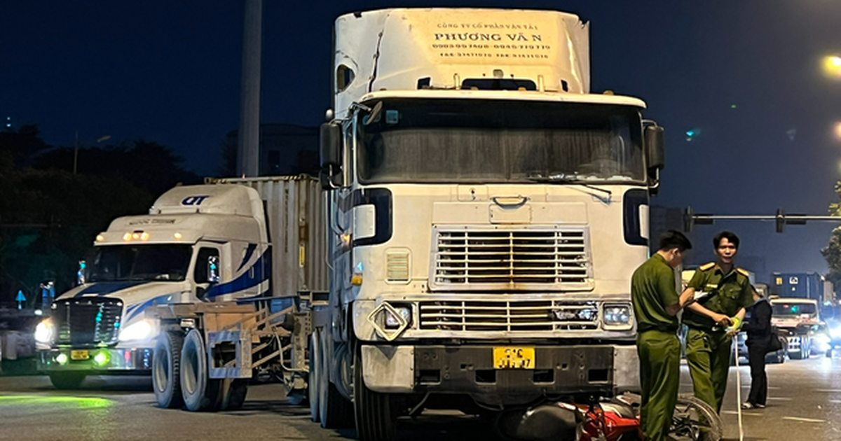 2 vụ tai nạn trên xa lộ Hà Nội, một thầy giáo tử vong