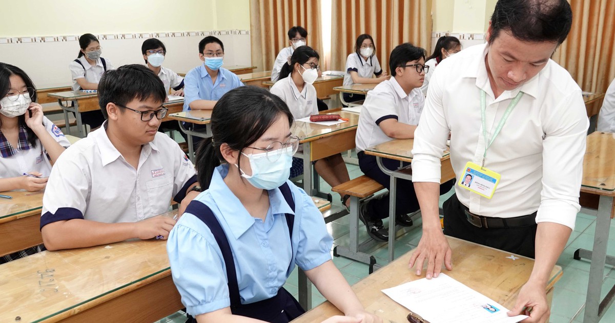Chấm thi lớp 10 tại TP.HCM: Đảm bảo quyền lợi của thí sinh