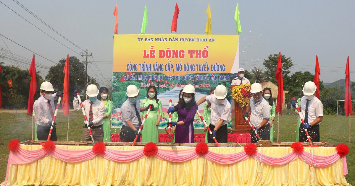 Đi lên từ những cung đường