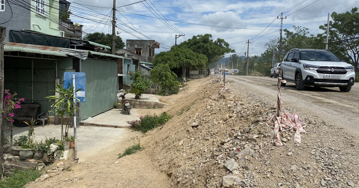 Bức xúc vì bất cập khi thi công QL19