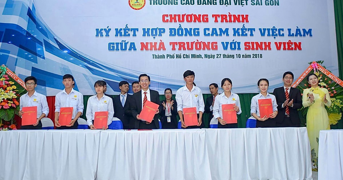 Vì sao ngày càng nhiều thí sinh lựa chọn cao đẳng thực hành?