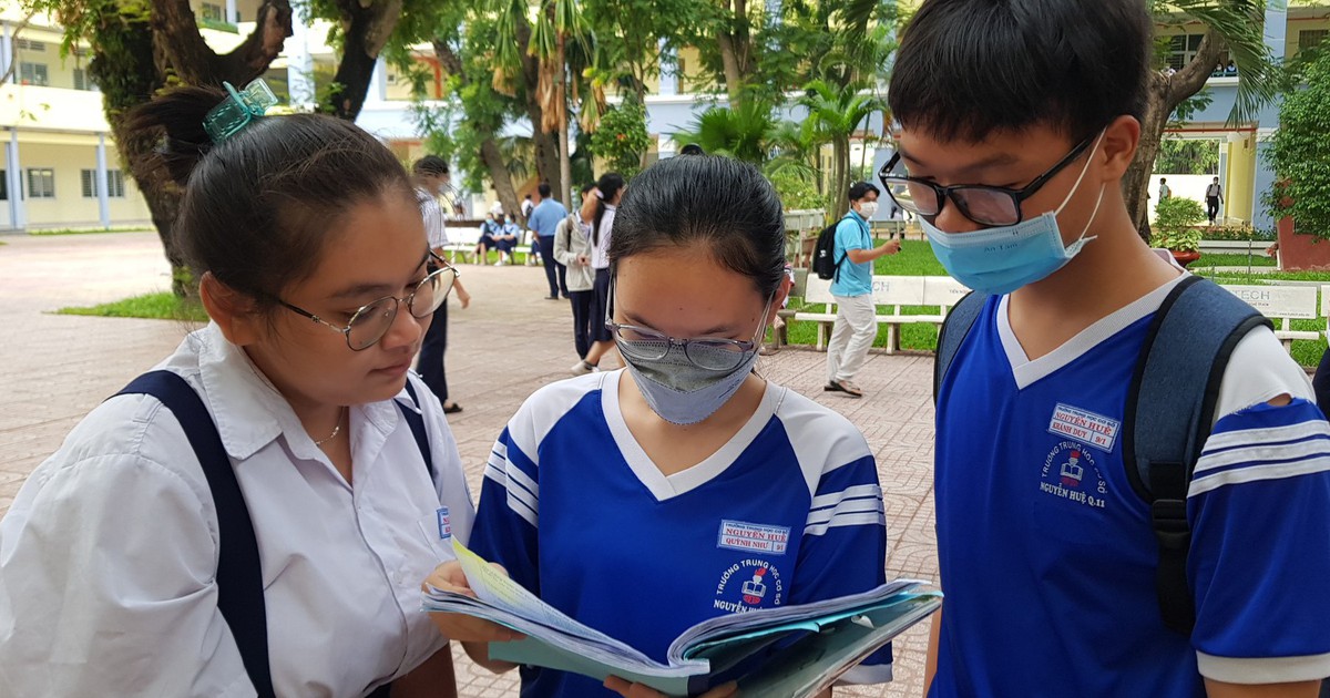 Đề thi lớp 10 môn văn TP.HCM năm trước chủ đề thời gian, năm nay là gì?