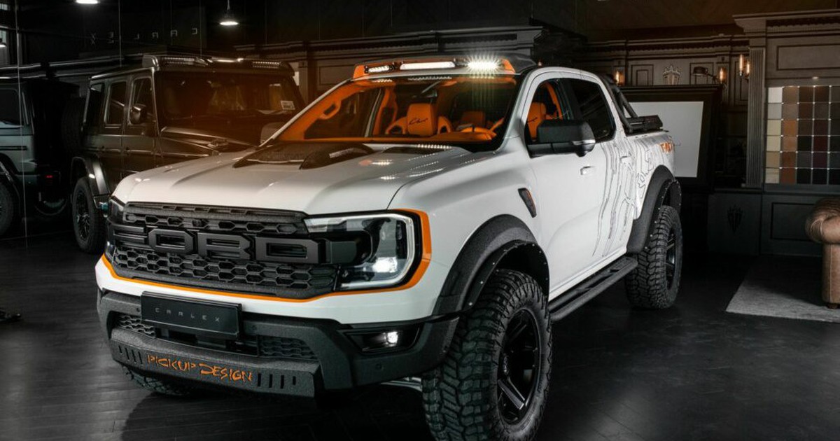 Bản độ Ford Ranger Raptor 2023 có giá gần 2,6 tỉ đồng