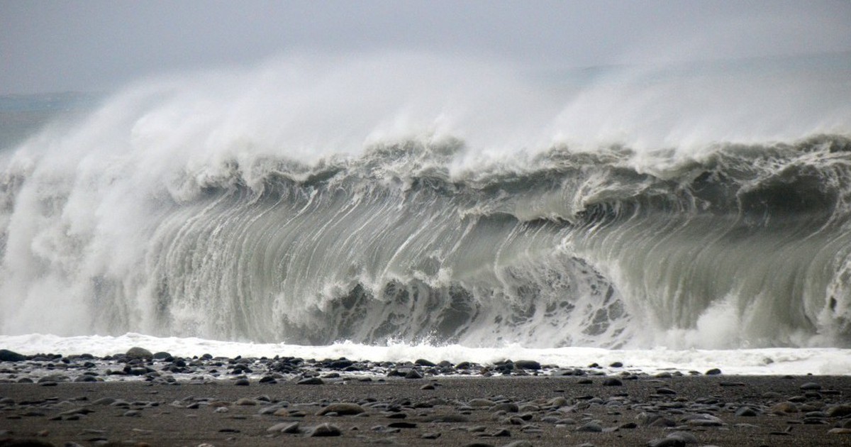 Bão Doksuri khiến Đài Loan hoãn nhiều chuyến bay, giảm quy mô tập trận