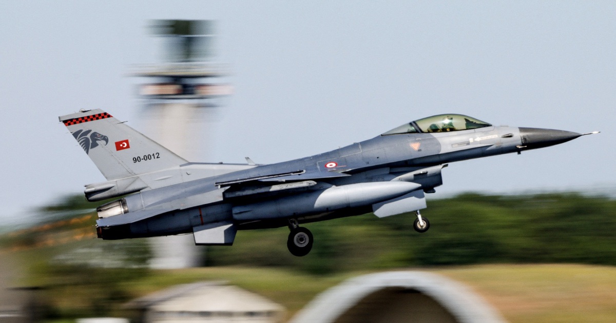 NATO sẵn sàng kế hoạch quân sự mới?