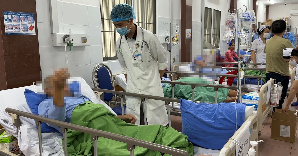 Cứu bệnh nhân bị đột quỵ trong lúc đang được cấp cứu nhồi máu cơ tim