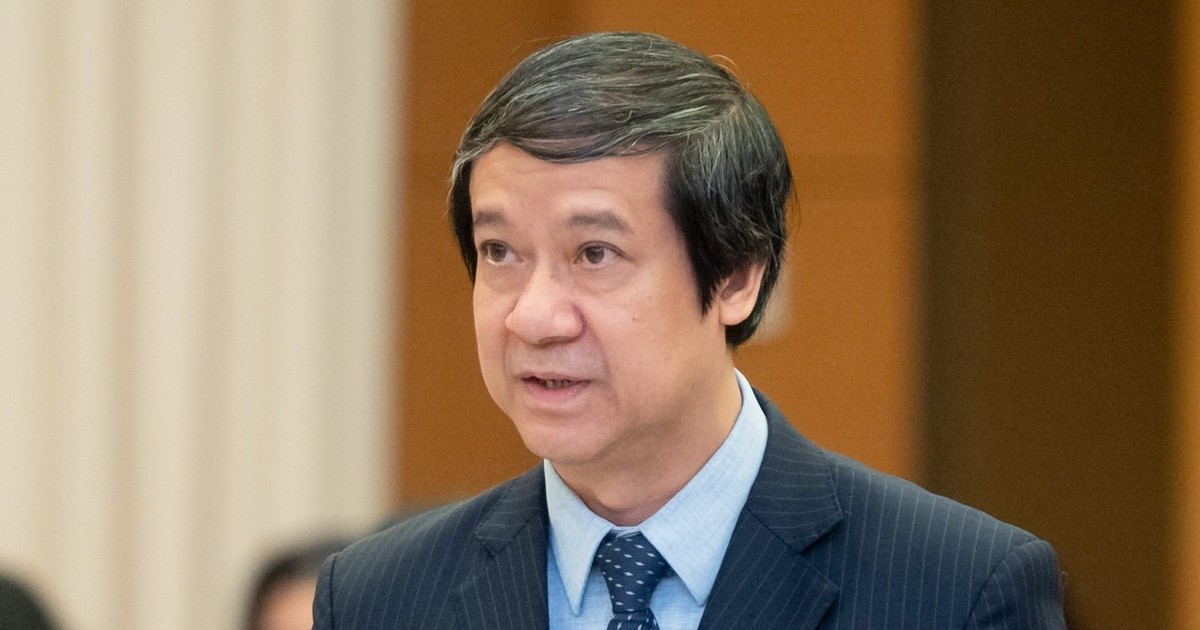 Bộ trưởng GD-ĐT: 'Sách giáo khoa là học liệu, có cần một bộ của Nhà nước không?'