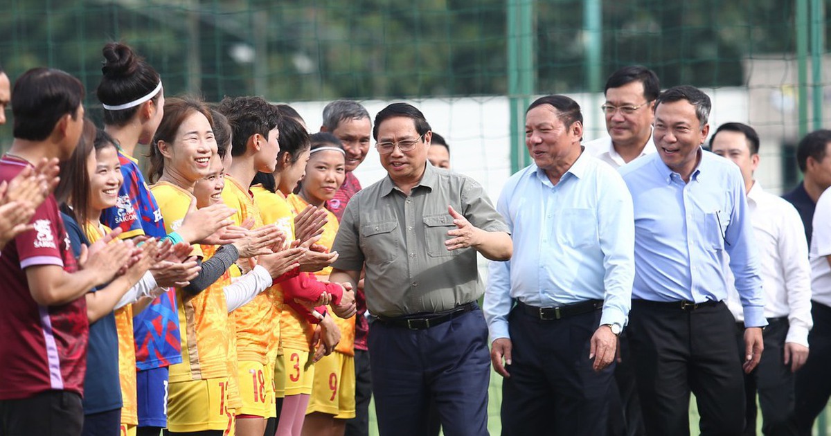 Lãnh đạo Chính phủ gặp gỡ, động viên đội tuyển nữ Việt Nam sau World Cup 2023