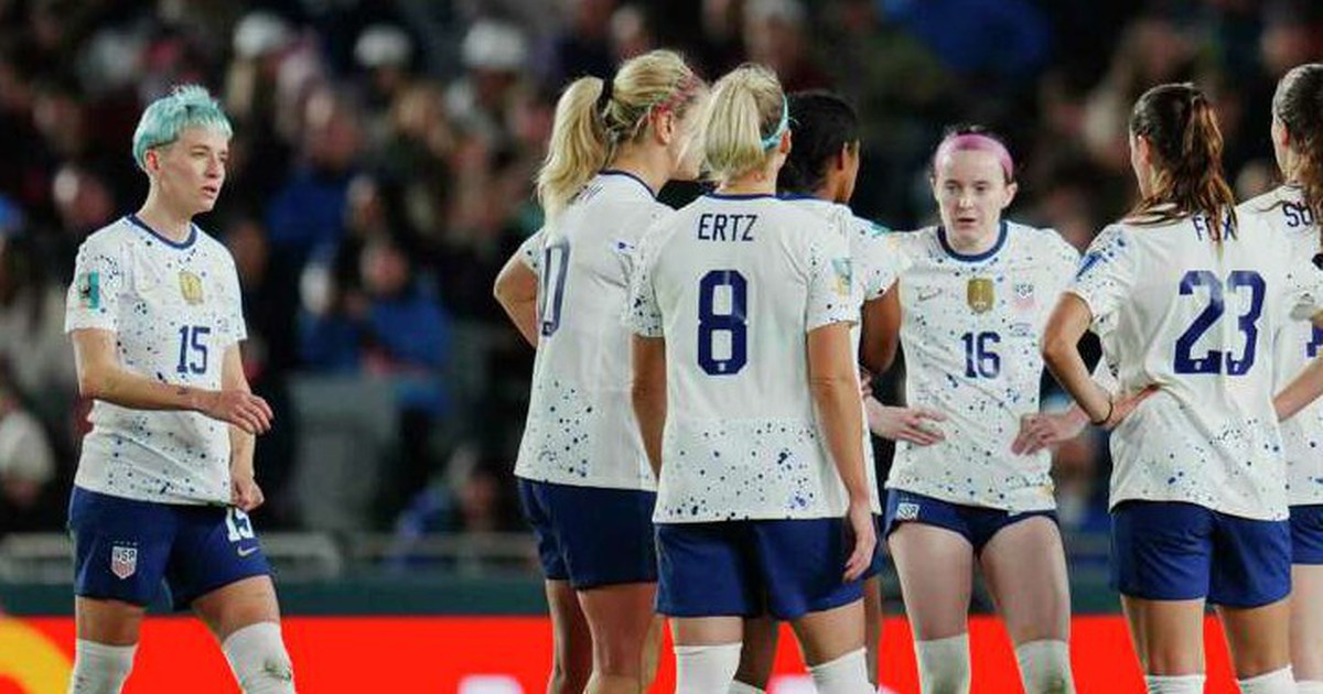 Đội tuyển nữ Mỹ bị chỉ trích vì nhảy múa, CĐV đòi sa thải HLV