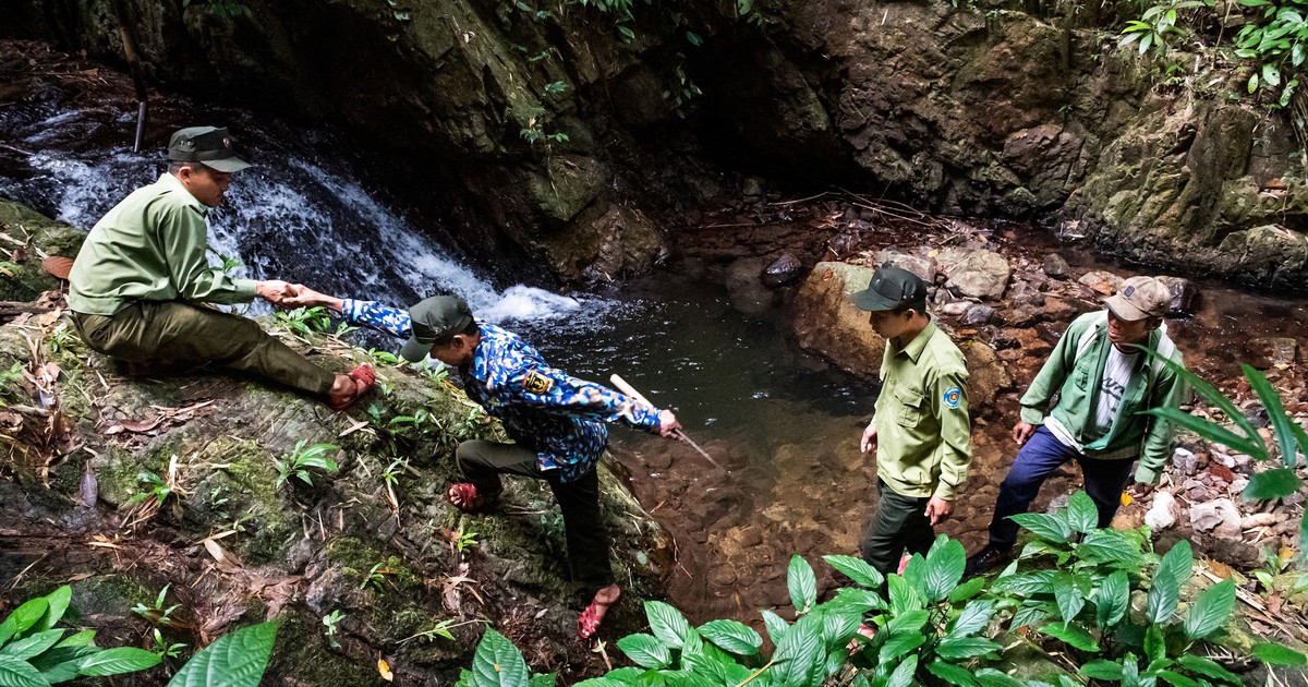 Kon Tum tìm giải pháp giữ chân công chức, viên chức