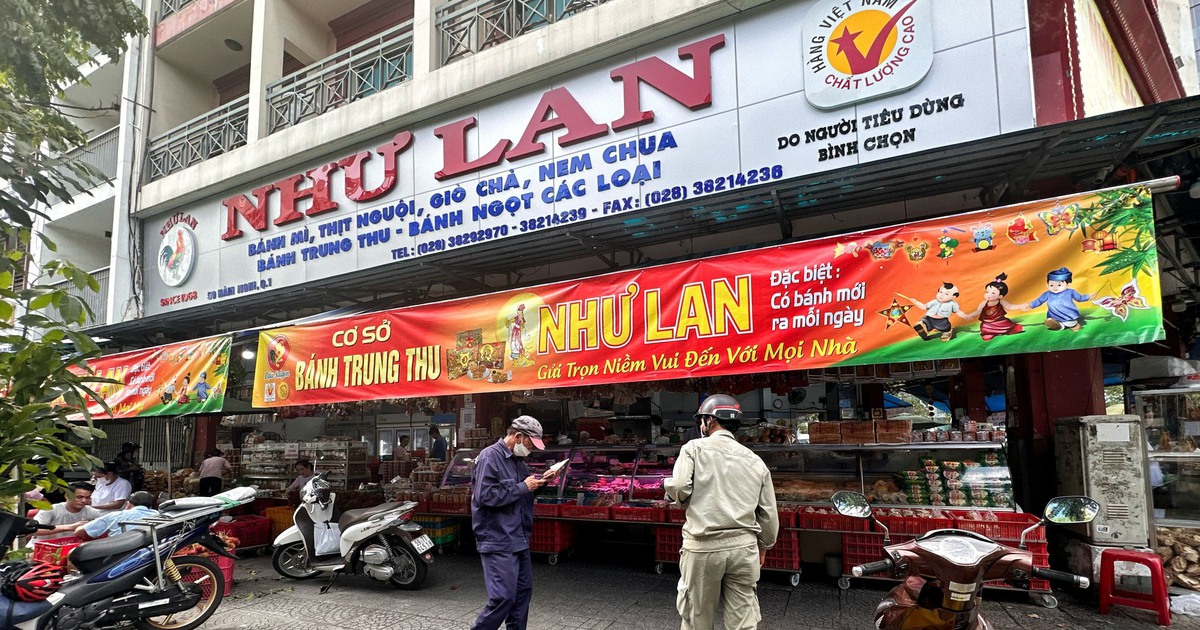 2 tháng nữa tới tết trung thu 2023: Những tiệm bánh nức tiếng TP.HCM đã náo nhiệt