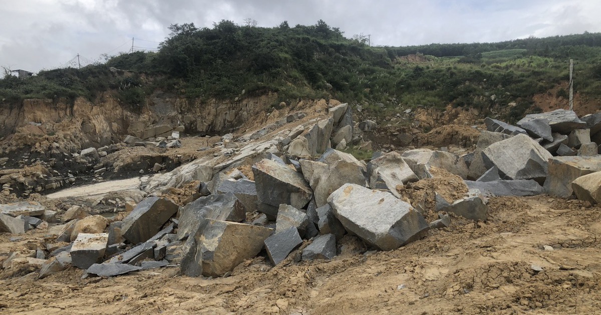 Xử phạt một công ty khai thác khoáng sản trong thời gian tạm dừng