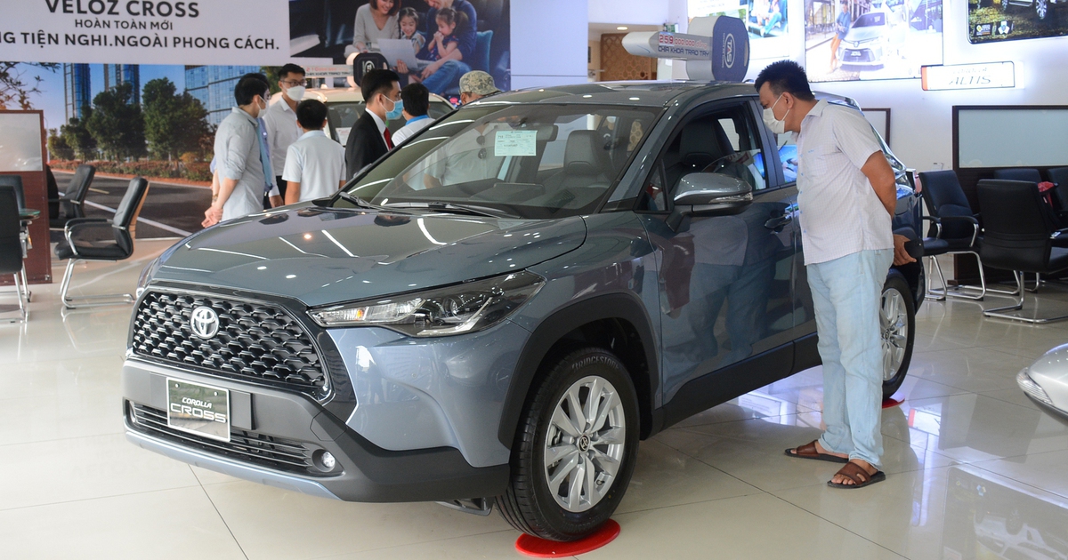 Sắp phân phối Yaris Cross, Toyota âm thầm tăng giá Corolla Cross