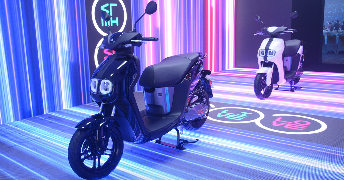 Xe máy điện tiết kiệm thế nào so với xe máy xăng?