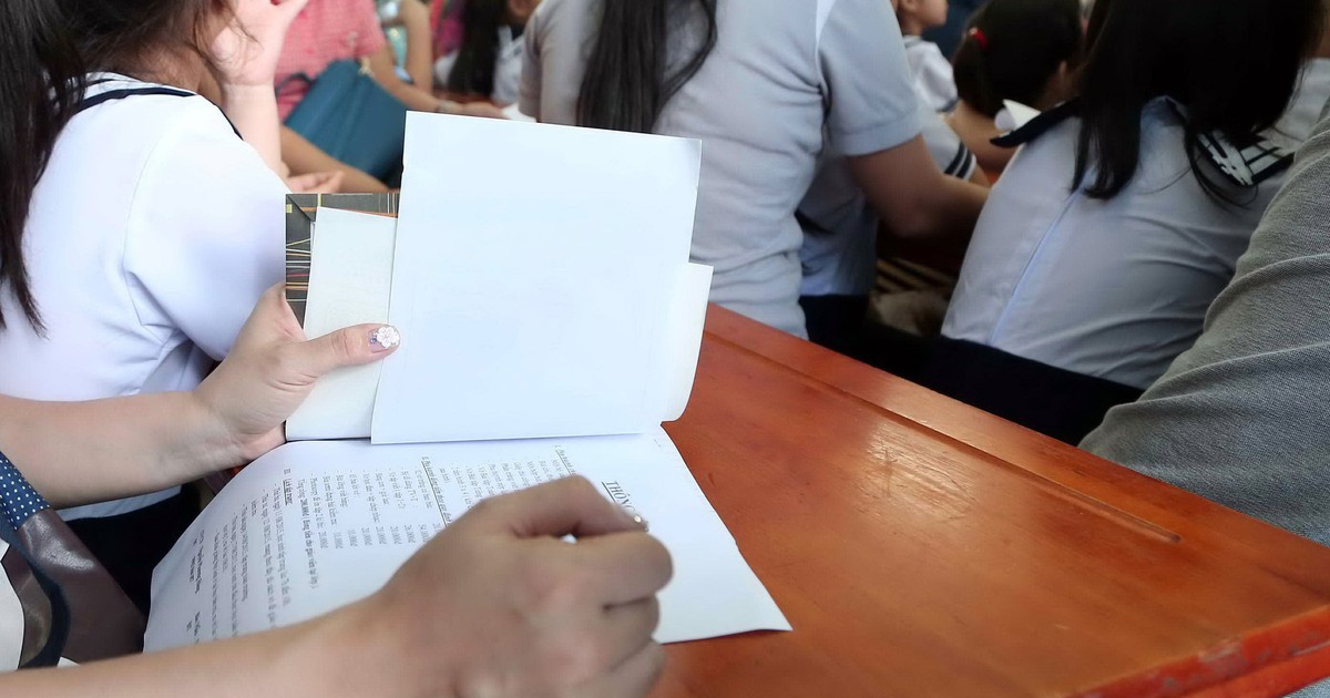 Nhà giáo đề xuất 6 giải pháp 'chặt đứt vòi' lạm thu tiền trường