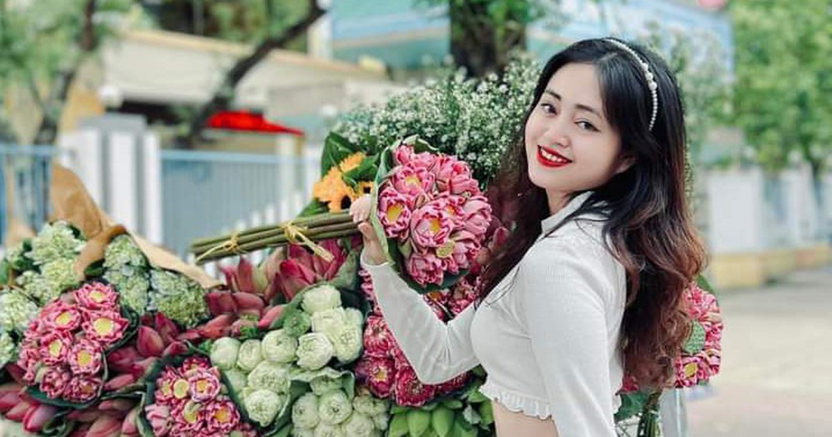 Xe hoa xuống phố mùa thu trong kỳ nghỉ lễ 2.9