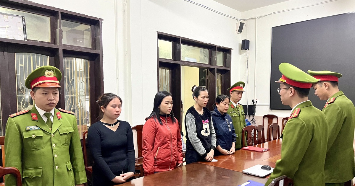 Bắt giữ 4 phụ nữ mua bán trái phép hơn 1.000 hóa đơn