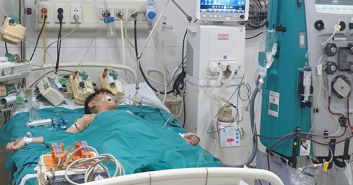 Hai cháu bé nguy kịch sau khi ăn bim bim, mì cay: Công an vào cuộc