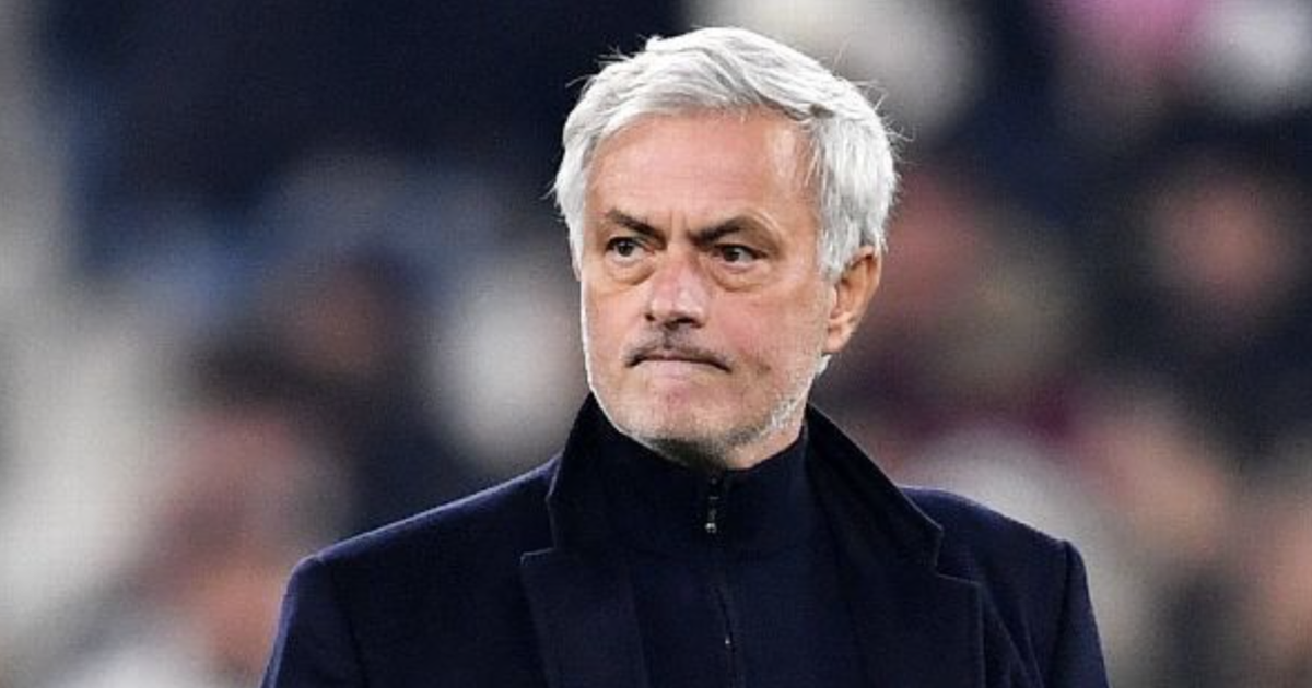 HLV Mourinho có thể đối đầu ngay với đội bóng vừa sa thải mình AS Roma, tại sao?