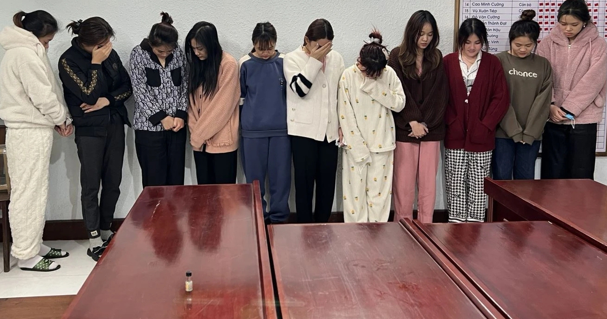 Hưng Yên: Phát hiện nhóm nam nữ ‘bay lắc’ tại quán karaoke