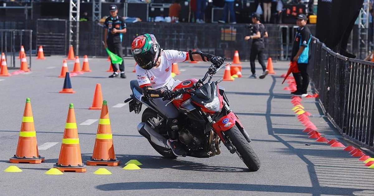 Xuống Bãi Sau TP.Vũng Tàu xem thi đấu mô tô trên cát