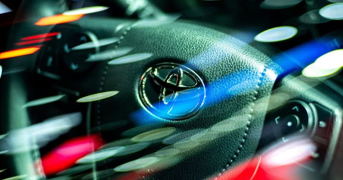 Lập kỷ lục doanh số Toyota giữ vững ngôi vương, chủ tịch xin lỗi vì bê bối