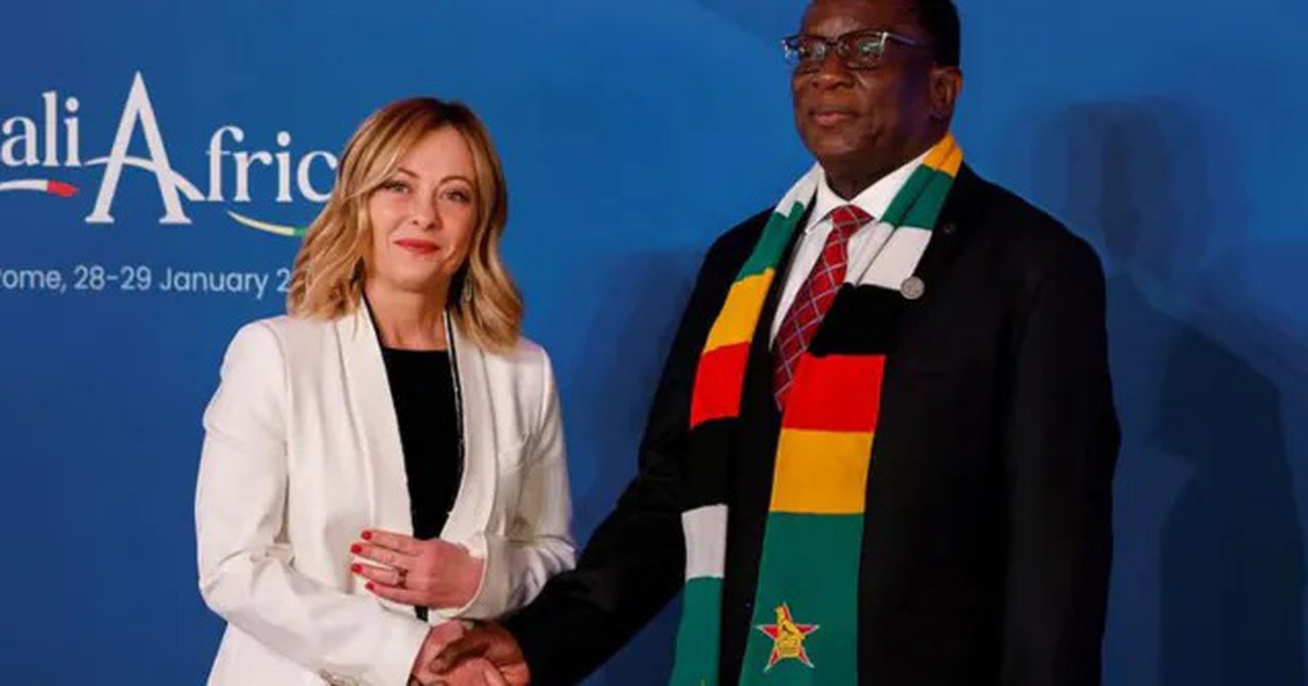 Khi Ý chọn lối đi riêng