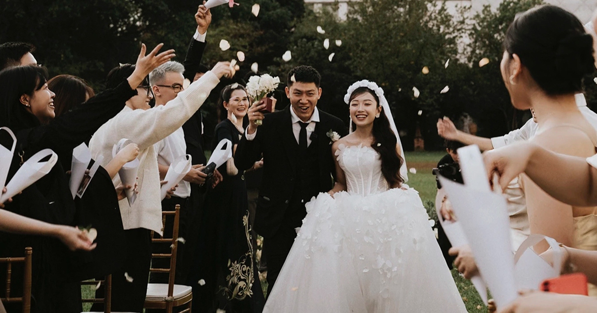 Chi hàng chục triệu đồng thuê người lên kế hoạch tiệc cưới