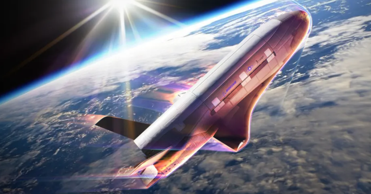 Mỹ bất ngờ tiết lộ hành tung của máy bay bí ẩn X-37B trên quỹ đạo