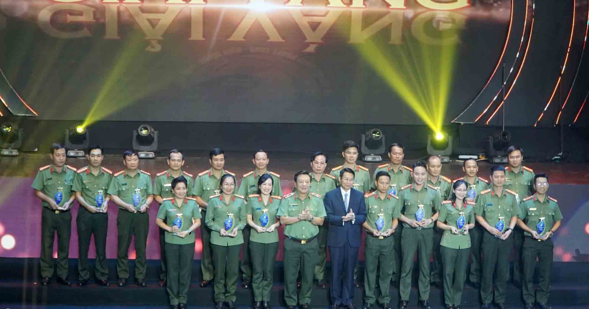 Trao 43 giải vàng Liên hoan Truyền hình, Phát thanh Công an nhân dân