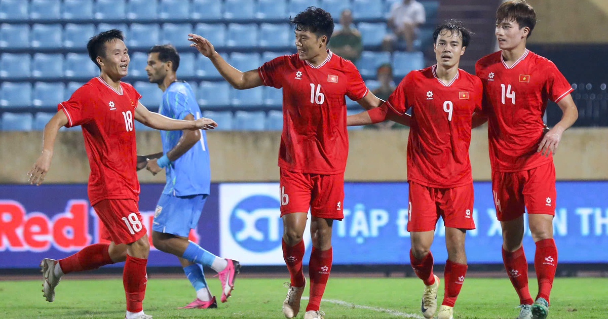 Tô Văn Vũ: Món quà bất ngờ từ HLV Kim Sang-sik