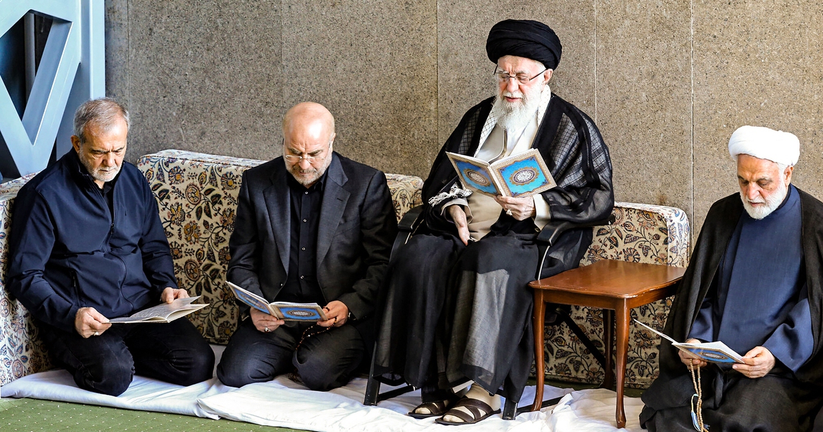 Lãnh tụ tối cao Iran nói tấn công Israel là 'đòn trừng phạt hợp pháp'